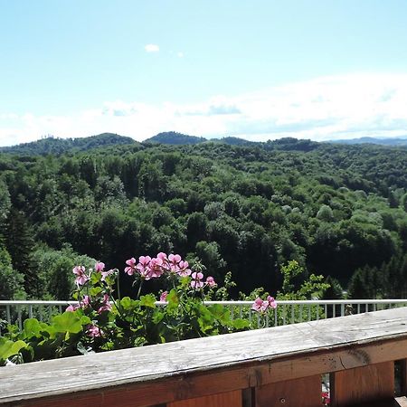 Weingut Gaestezimmer Gruber Ehrenhausen Luaran gambar